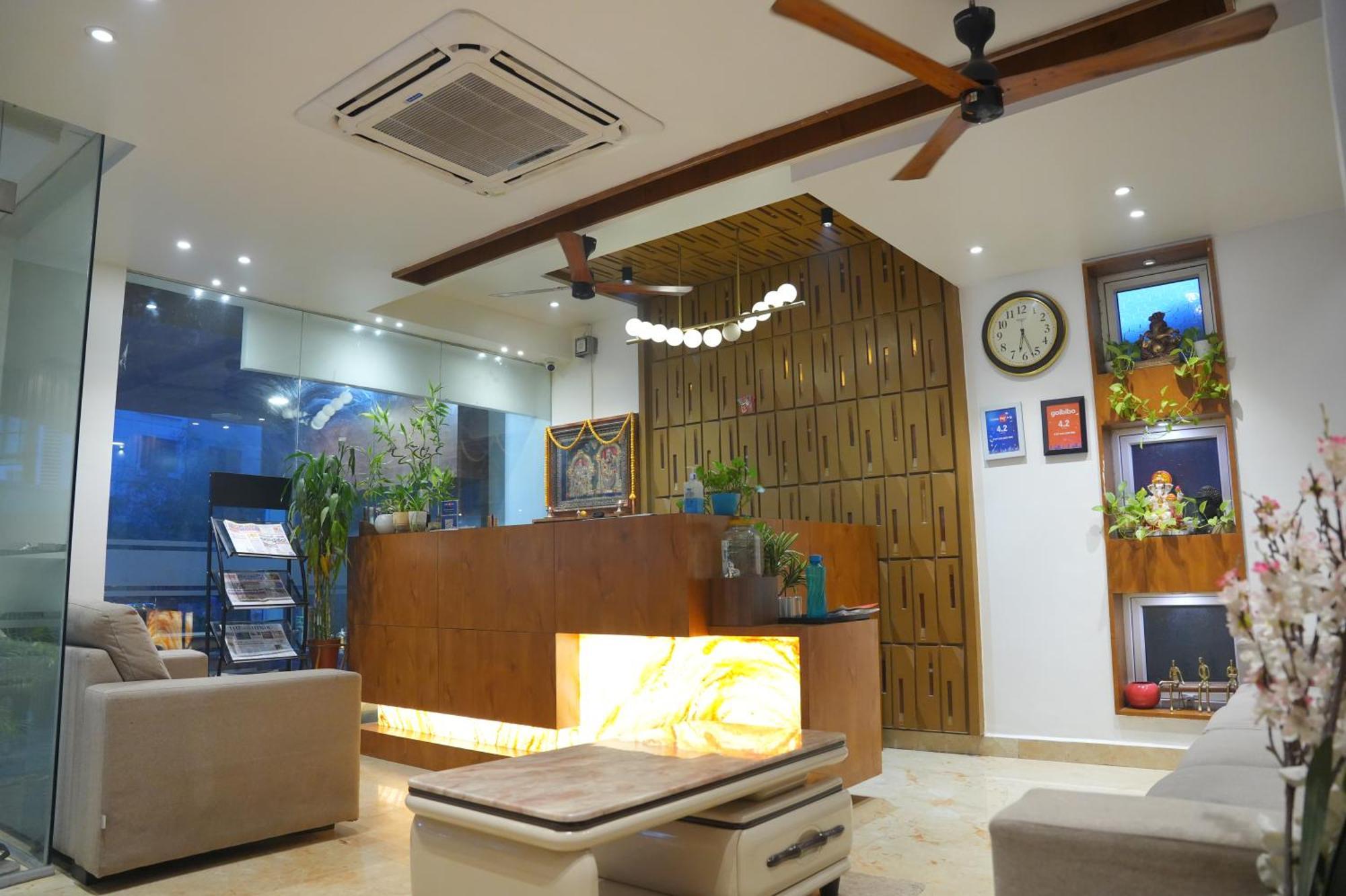 Kvp Golden Inn ティルパティ エクステリア 写真